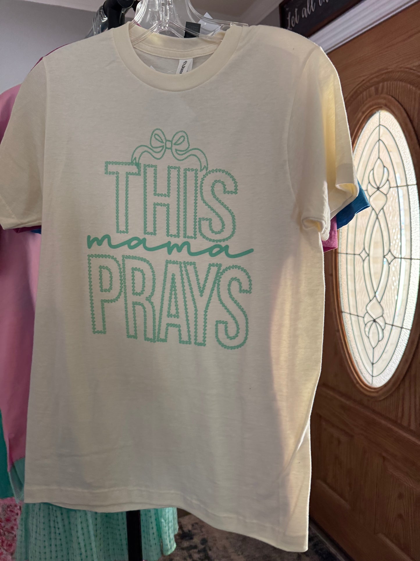 This Mama Prays Tee